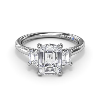 Three Stone Beauty Diamond Engagement Ring